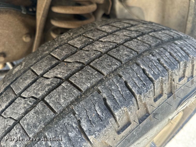 image for item EH6895 2008 Ford E250 van