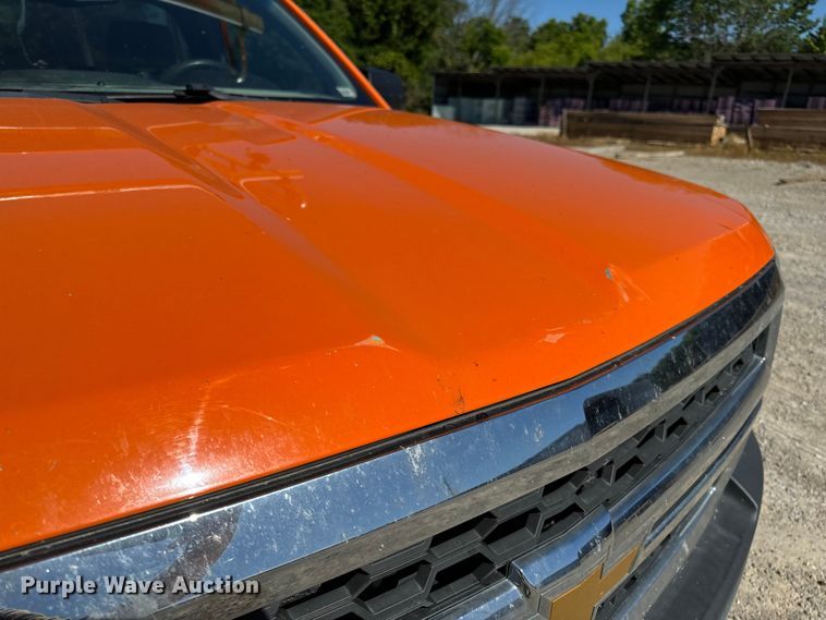 image for item EH6898 2015 Chevrolet  Silverado 1500 pickup truck