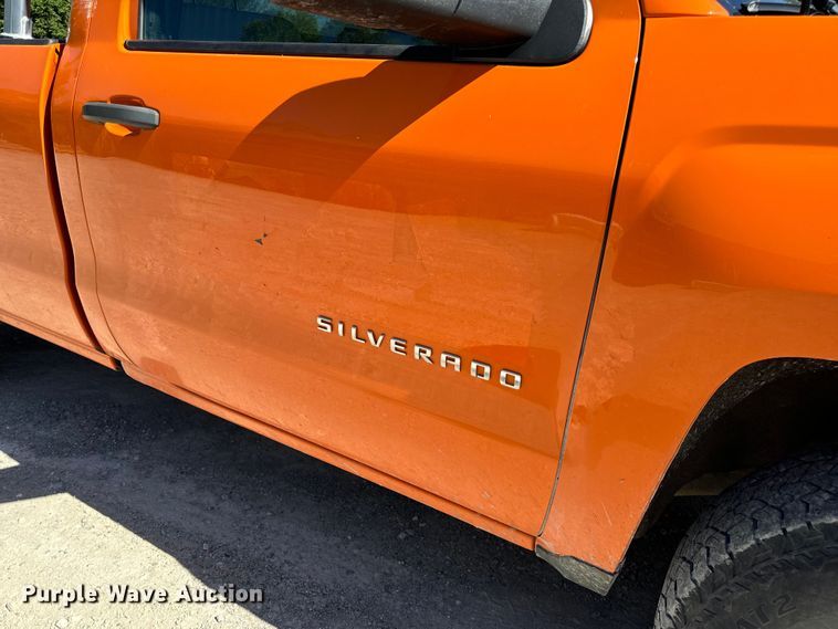 image for item EH6898 2015 Chevrolet  Silverado 1500 pickup truck