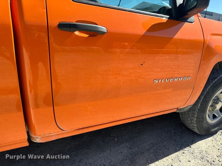 image for item EH6898 2015 Chevrolet  Silverado 1500 pickup truck