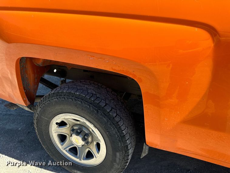 image for item EH6898 2015 Chevrolet  Silverado 1500 pickup truck