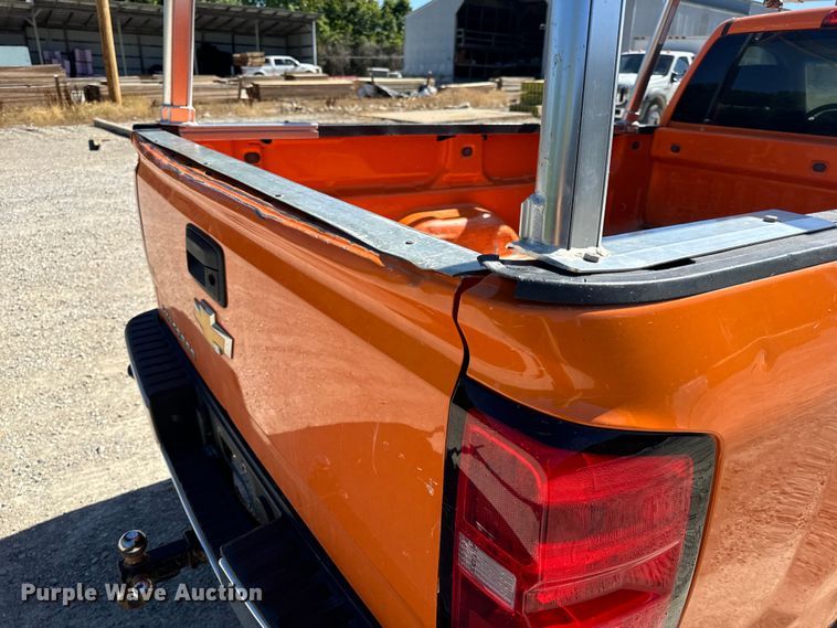 image for item EH6898 2015 Chevrolet  Silverado 1500 pickup truck