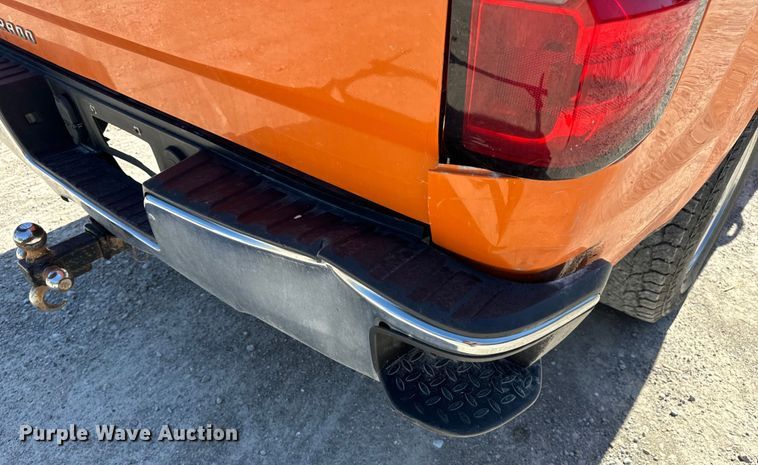 image for item EH6898 2015 Chevrolet  Silverado 1500 pickup truck