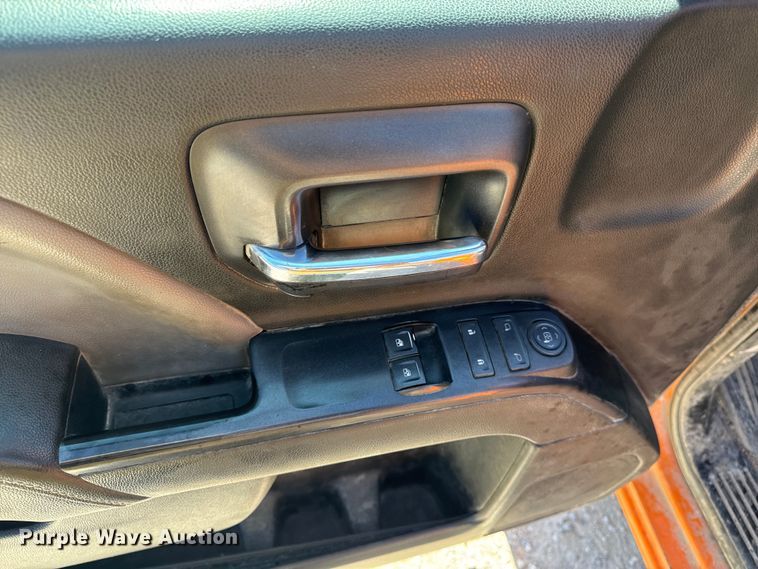 image for item EH6898 2015 Chevrolet  Silverado 1500 pickup truck