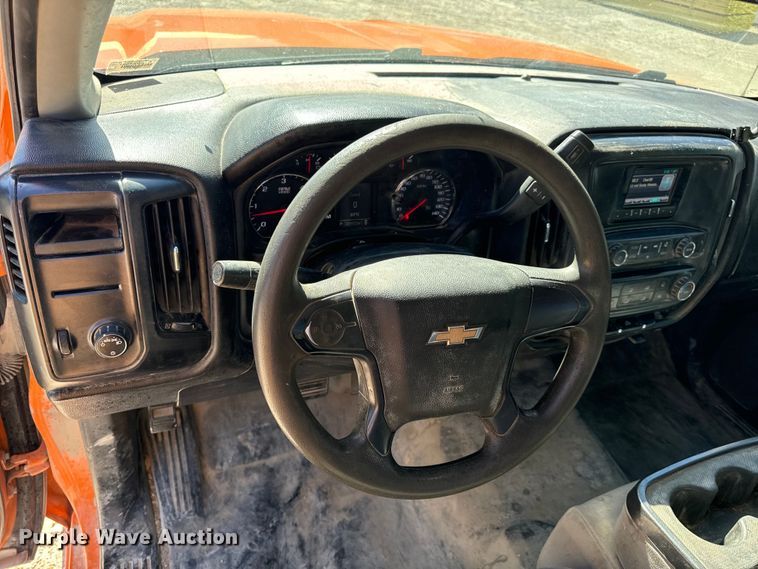 image for item EH6898 2015 Chevrolet  Silverado 1500 pickup truck