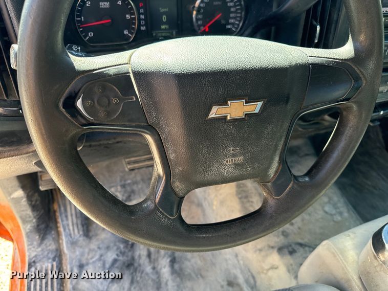 image for item EH6898 2015 Chevrolet  Silverado 1500 pickup truck