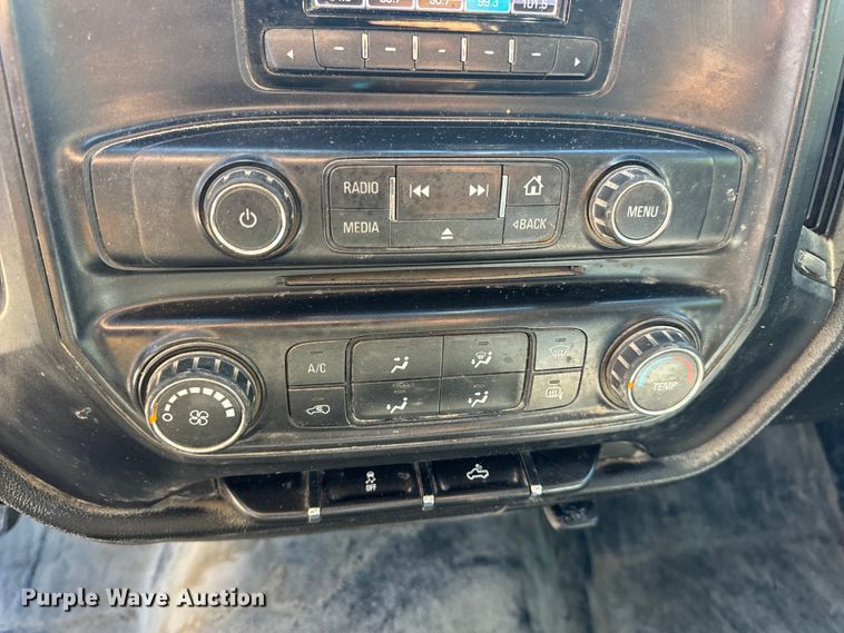 image for item EH6898 2015 Chevrolet  Silverado 1500 pickup truck