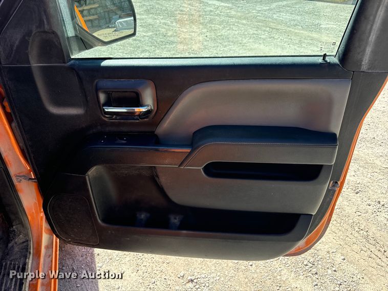 image for item EH6898 2015 Chevrolet  Silverado 1500 pickup truck