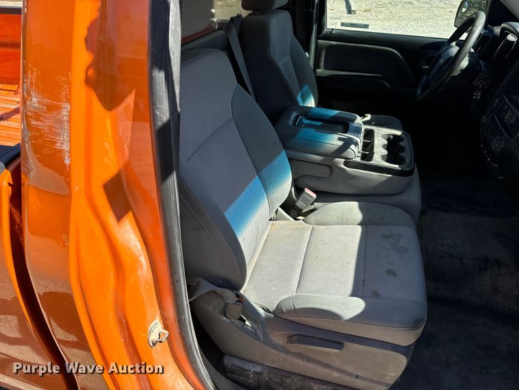 image for item EH6898 2015 Chevrolet  Silverado 1500 pickup truck