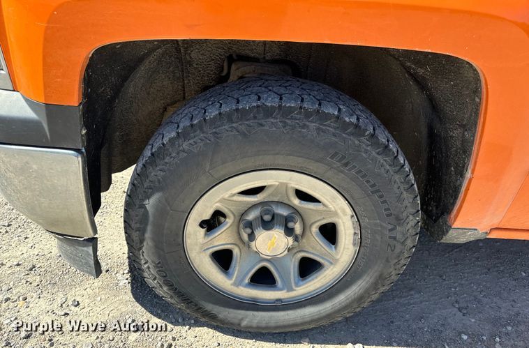image for item EH6898 2015 Chevrolet  Silverado 1500 pickup truck