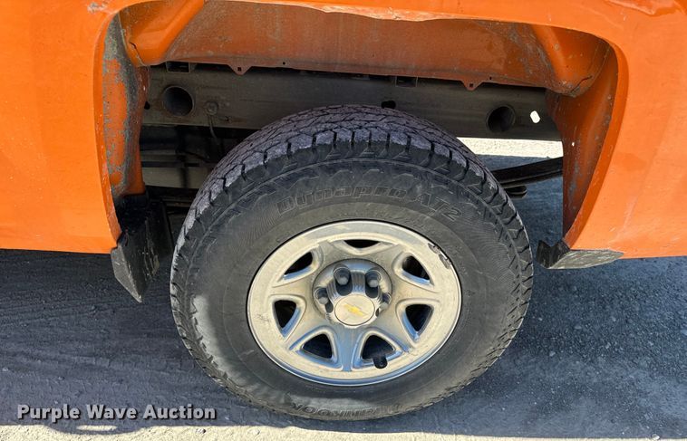 image for item EH6898 2015 Chevrolet  Silverado 1500 pickup truck