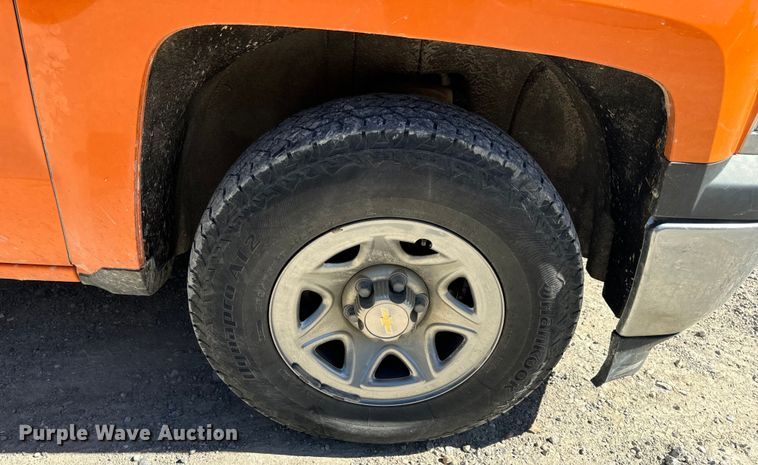 image for item EH6898 2015 Chevrolet  Silverado 1500 pickup truck