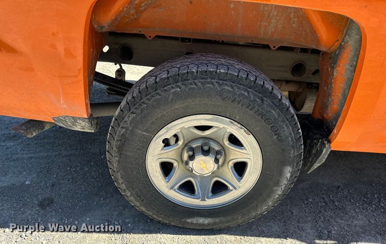 image for item EH6898 2015 Chevrolet  Silverado 1500 pickup truck