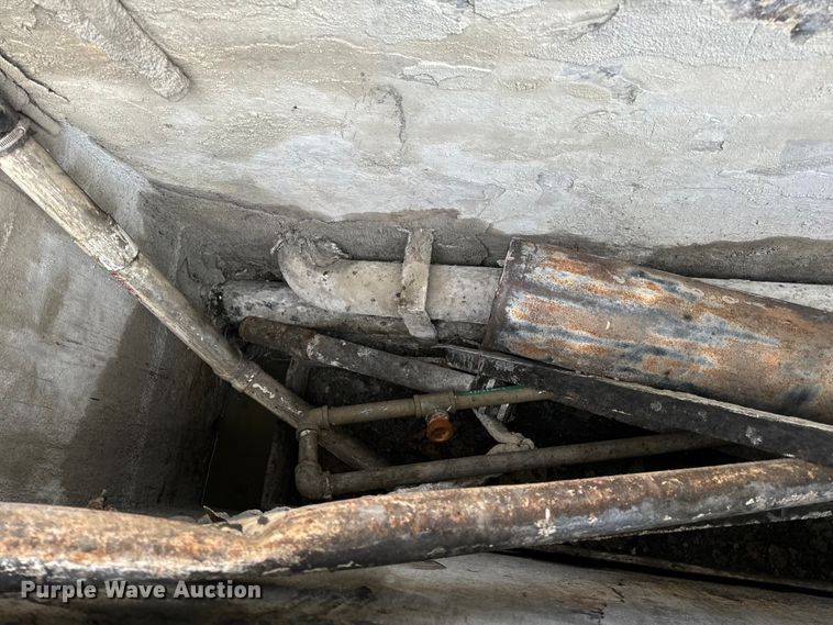 image for item EH6909 1997 Enfab Inc. 48X84TANK hot dip tank