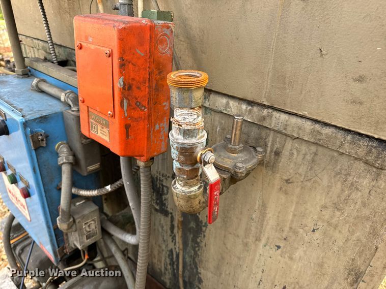 image for item EH6909 1997 Enfab Inc. 48X84TANK hot dip tank