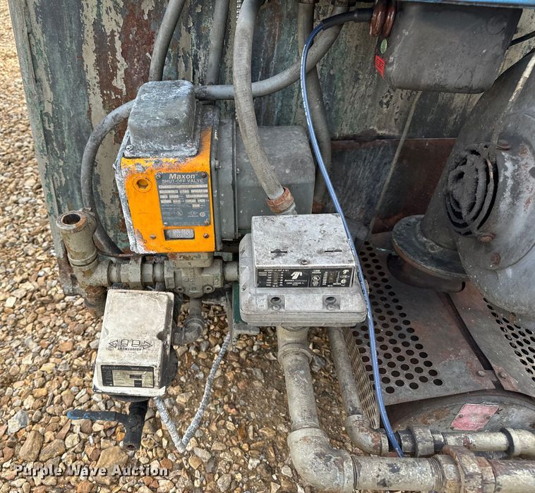 image for item EH6909 1997 Enfab Inc. 48X84TANK hot dip tank