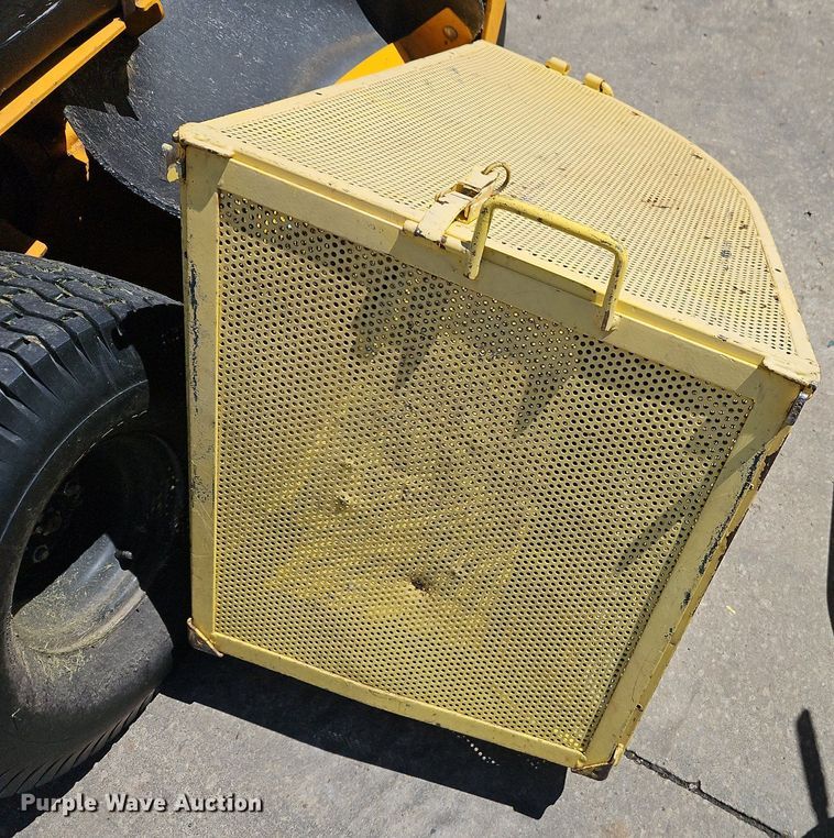 image for item EI3777 2013 Wright WS48FFX730E ZTR lawn mower