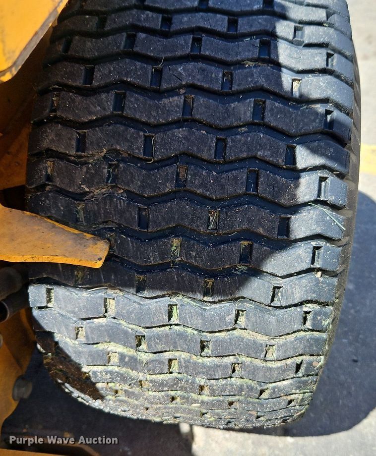 image for item EI3777 2013 Wright WS48FFX730E ZTR lawn mower