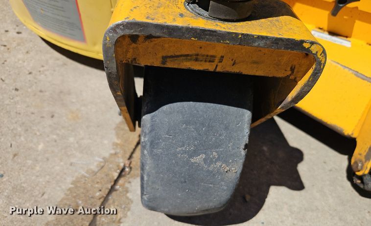 image for item EI3778 2014 Wright WS48FFX730E ZTR lawn mower