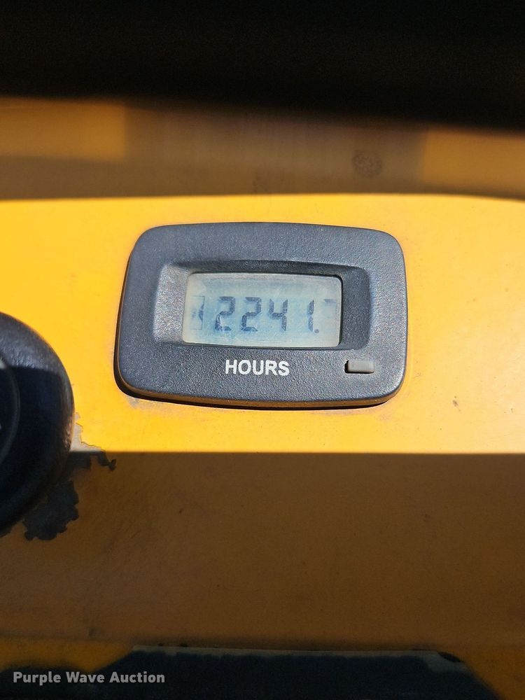 image for item EI3779 2017 Wright WS48FFX730E ZTR lawn mower