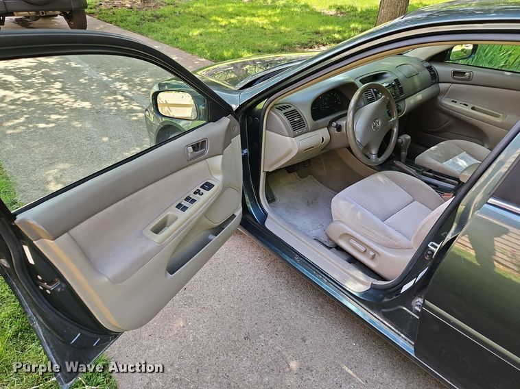 image for item EI3898 2003 Toyota  Camry LE 