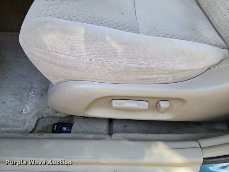 image for item EI3898 2003 Toyota  Camry LE 