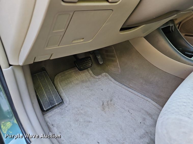 image for item EI3898 2003 Toyota  Camry LE 