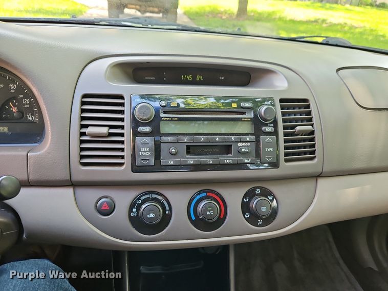 image for item EI3898 2003 Toyota  Camry LE 