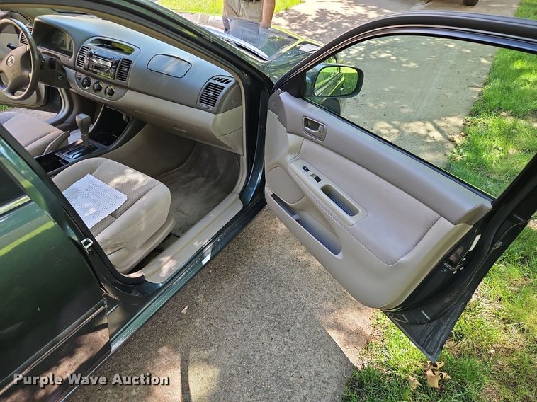 image for item EI3898 2003 Toyota  Camry LE 