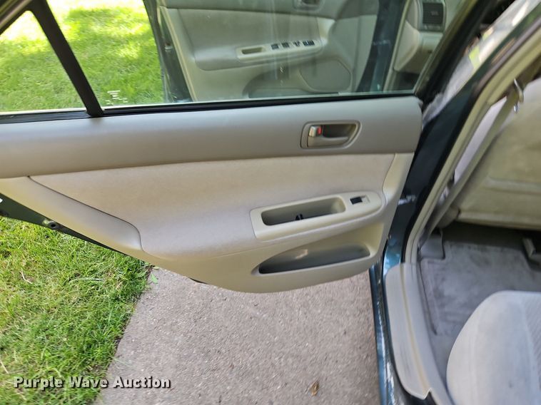 image for item EI3898 2003 Toyota  Camry LE 