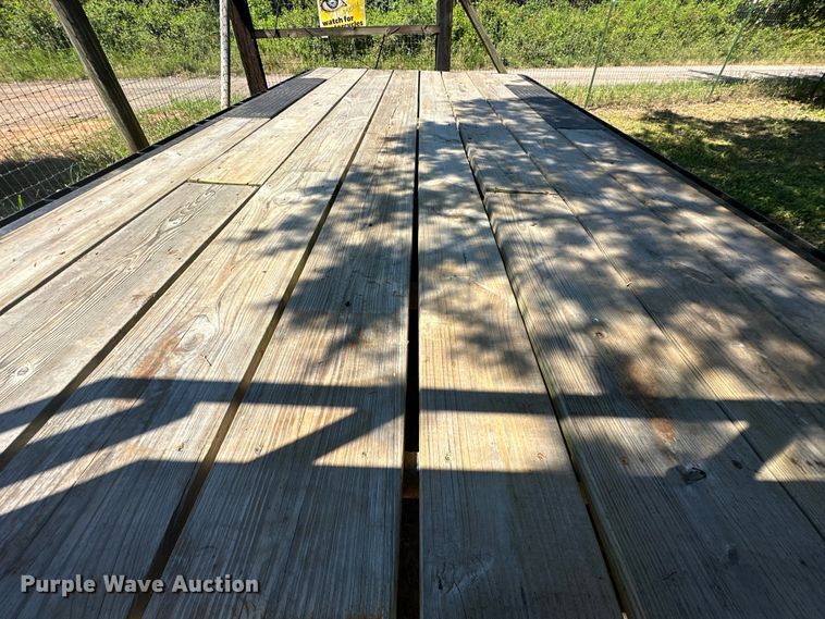 image for item EJ4358 1997 shop built utility trailer