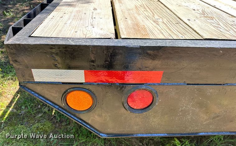 image for item EJ4358 1997 shop built utility trailer