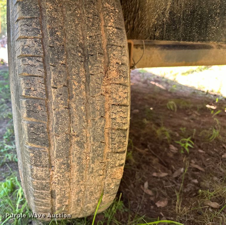 image for item EJ4358 1997 shop built utility trailer