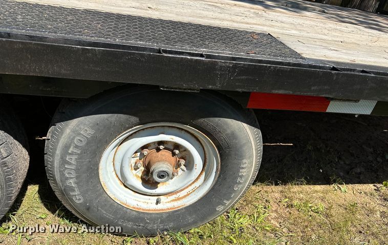 image for item EJ4358 1997 shop built utility trailer