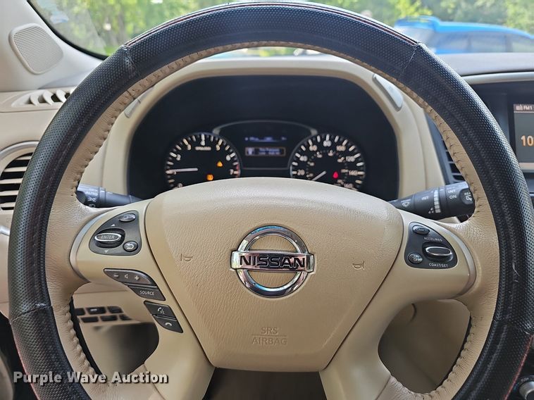 image for item EJ5572 2014 Nissan  Pathfinder SUV