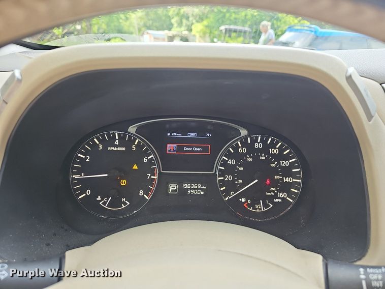 image for item EJ5572 2014 Nissan  Pathfinder SUV