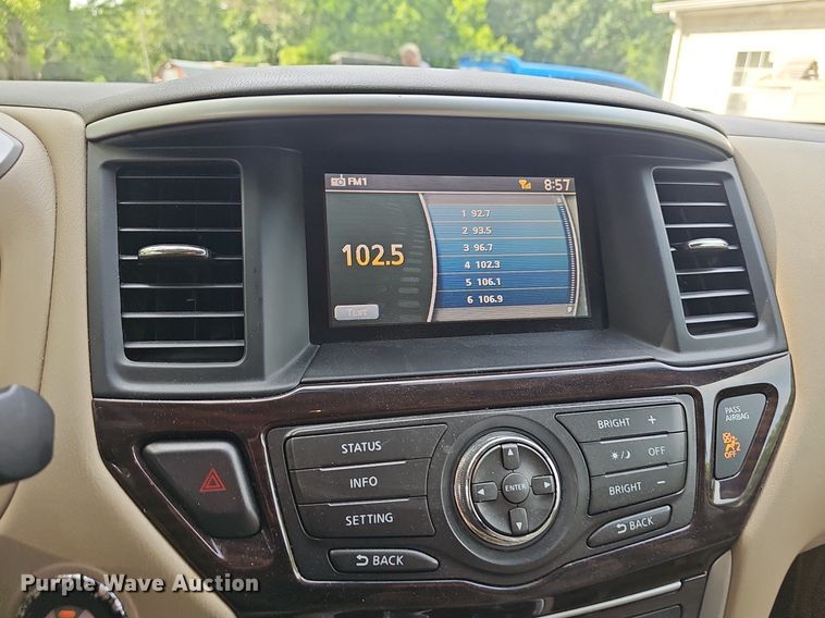 image for item EJ5572 2014 Nissan  Pathfinder SUV