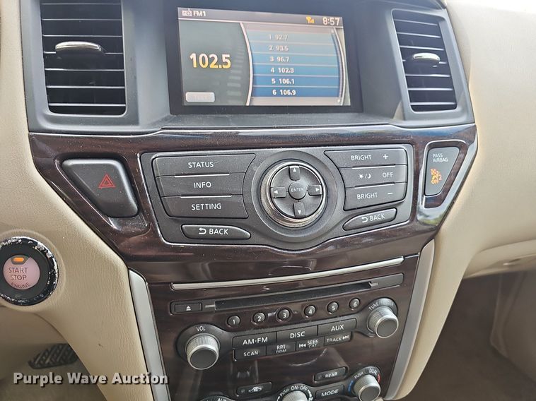 image for item EJ5572 2014 Nissan  Pathfinder SUV