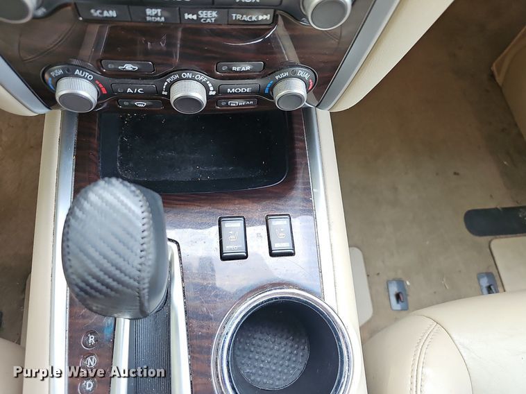 image for item EJ5572 2014 Nissan  Pathfinder SUV