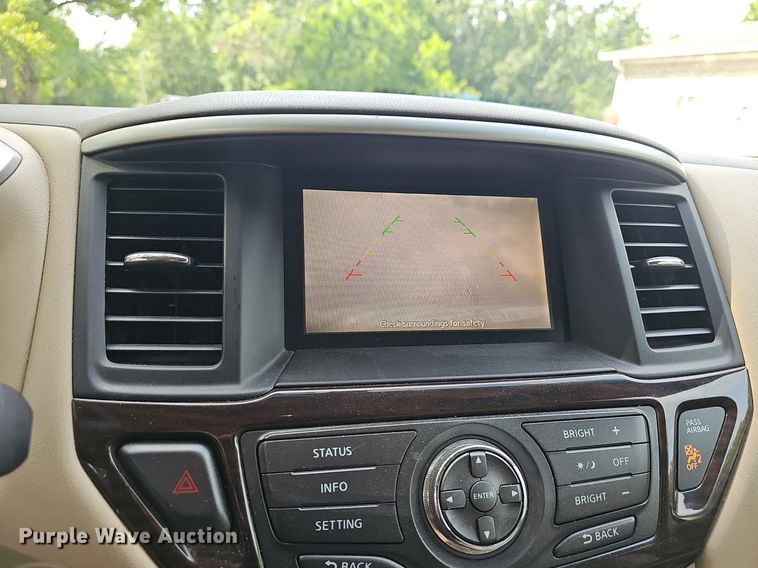 image for item EJ5572 2014 Nissan  Pathfinder SUV