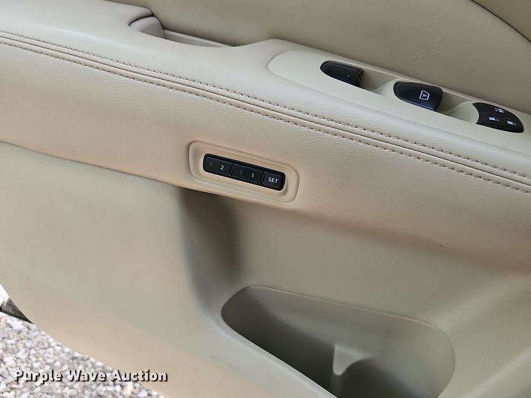image for item EJ5572 2014 Nissan  Pathfinder SUV