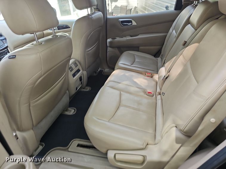 image for item EJ5572 2014 Nissan  Pathfinder SUV
