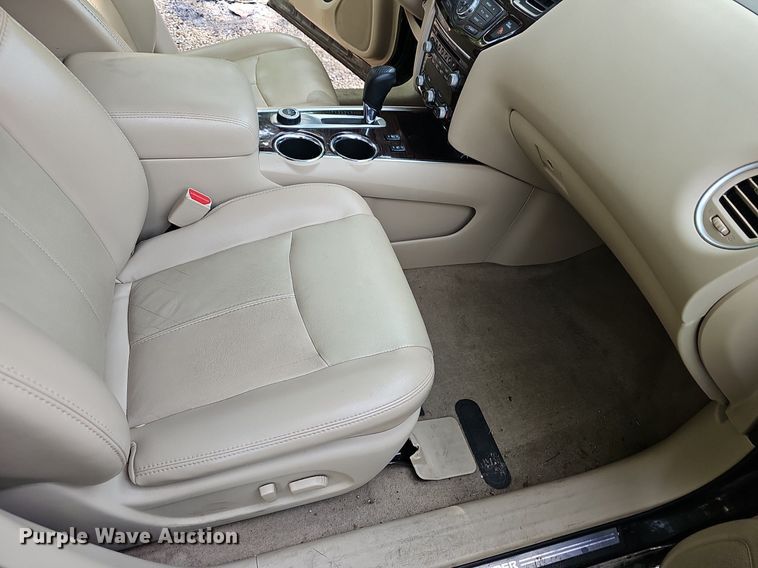 image for item EJ5572 2014 Nissan  Pathfinder SUV