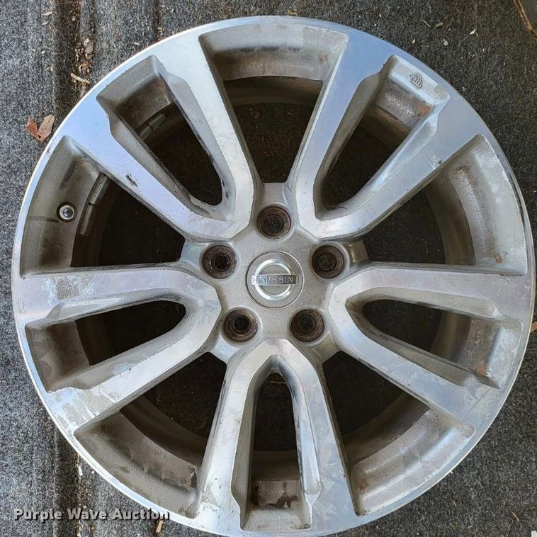 image for item EJ5572 2014 Nissan  Pathfinder SUV