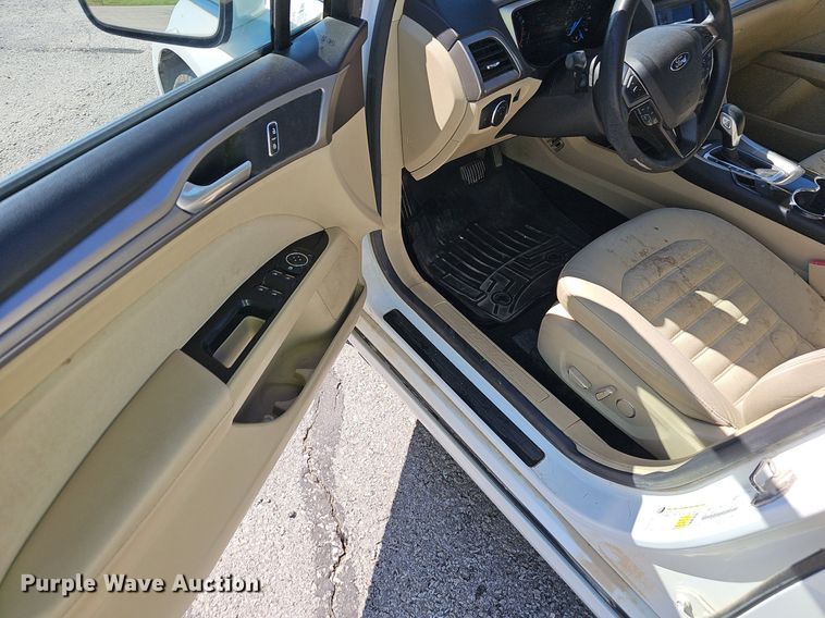 image for item EJ5604 2014 Ford  Fusion 