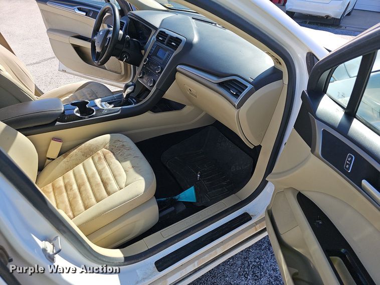 image for item EJ5604 2014 Ford  Fusion 