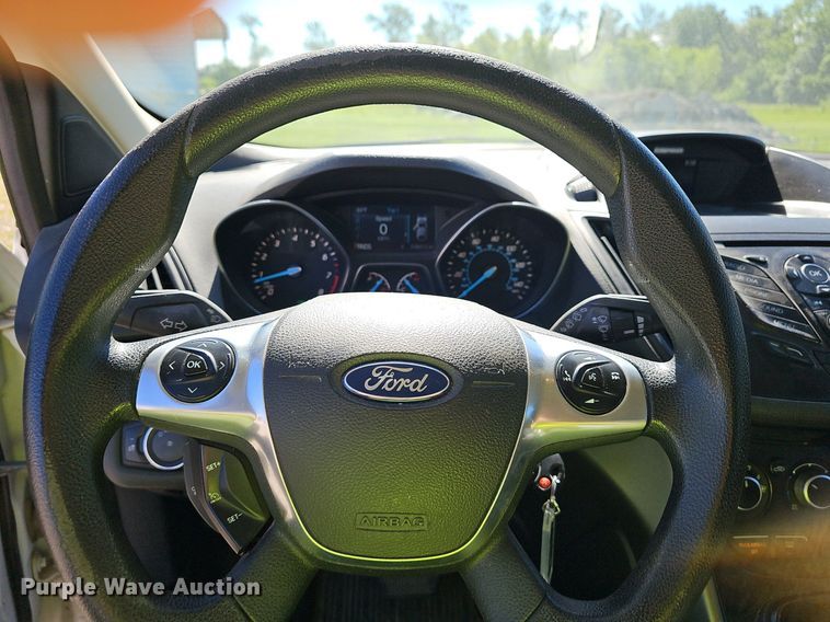 image for item EJ5605 2015 Ford Escape SUV