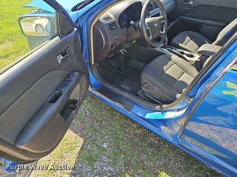 image for item EJ5606 2011 Ford  Fusion  