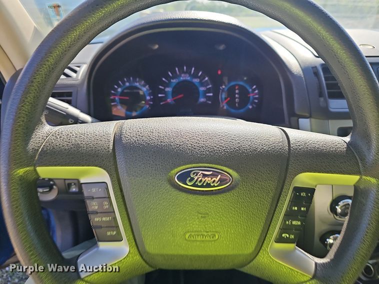 image for item EJ5606 2011 Ford  Fusion  