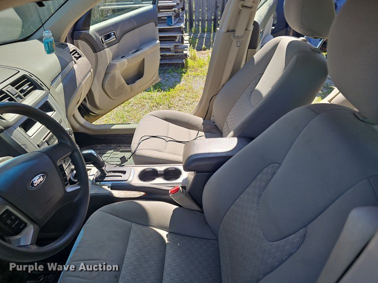 image for item EJ5607 2012 Ford  Fusion  